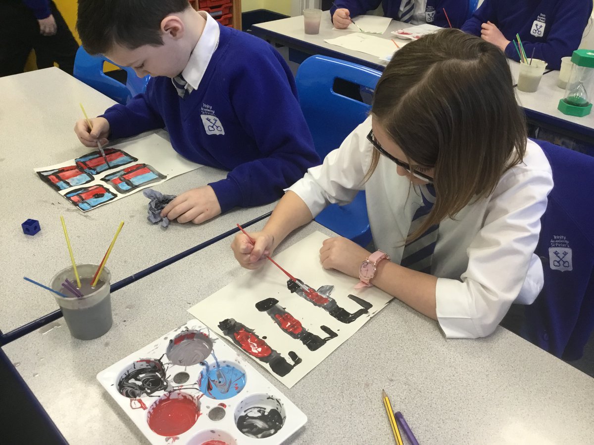 In art this term Year 6 @TrinityAcadStP  are producing their own pop art pieces using different media. 
We were practising making our items the same each time. 🎨