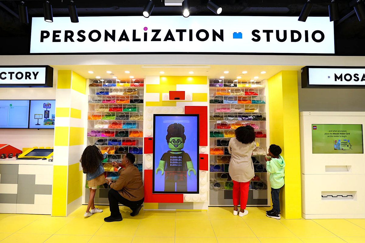 _impactretail's tweet photo. Here's a dose of #retail inspiration with the top 10 store openings of 2021 from @RetailWeek. 

With these global spaces setting the bar, shopping looks set to continue to evolve in convenience and fun for the consumer. See the article: https://t.co/E5qVoQjaEX
#retaildesign https://t.co/O5HgdFTXwx