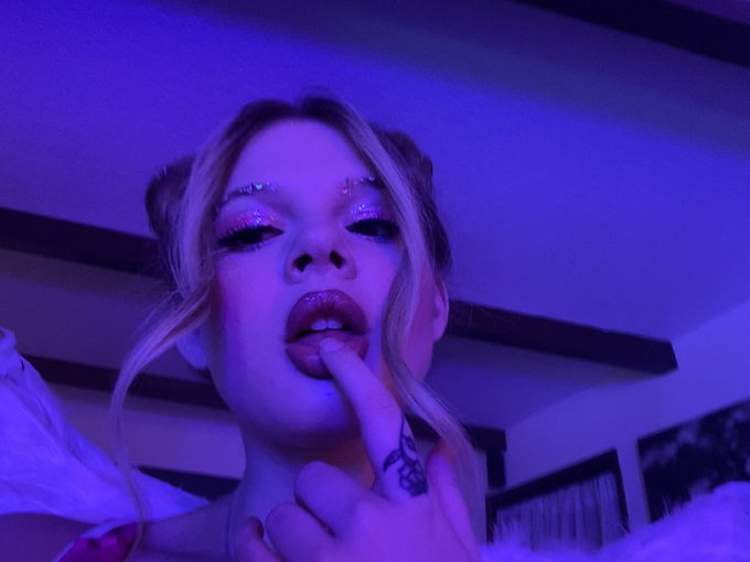 You&rsquo;re not ready for what&rsquo;s about to come !! 💕✨ https://t.co/wgzLjTqs1u