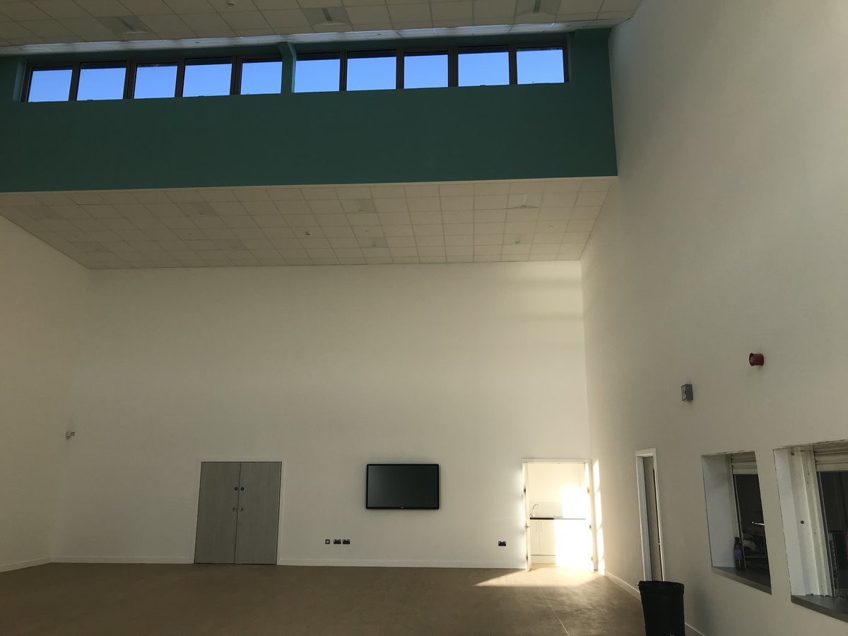 Really positive handover yesterday at Southpoint Primary School (formerly Llancarfan Primary School) 🙌 Well done all involved. #Netzerocarbon <a href="/VOGCouncil/">Vale Council 🏴󠁧󠁢󠁷󠁬󠁳󠁿🇺🇦</a> <a href="/AECOMBuildPlace/">Buildings + Places</a> @isglimited <a href="/McCannMEP/">McCann and Partners</a> <a href="/StrideTreglown/">Stride Treglown</a> <a href="/RVW_Consulting/">RVW Consulting</a>