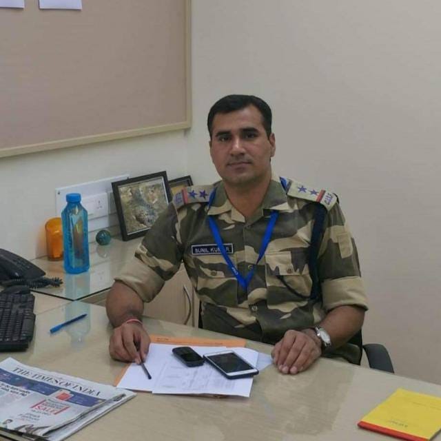linktoamit's tweet photo. @BsharanMishra my father got a what's app call from Subhas Chand from the Indian army and convinced sending images of the car. After that he insisted to transfer 5100 as advance. Now when we call him for delivery he abuse. @adgpi @Cyberdost @DefenceMinIndia @cyberpolice_up https://t.co/nIGWNsCKqM