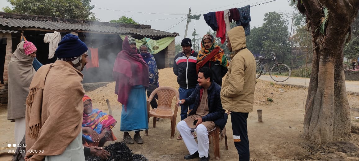 PeopleofHind's tweet photo. कल श्यामपुर भटहाँ में भाई रुपेश पांडेय जी के दादा जी के श्राद्ध कर्म में सम्मिलित हुए और अन्य लोगों से भी भेंट की. https://t.co/iH65XhCVuu