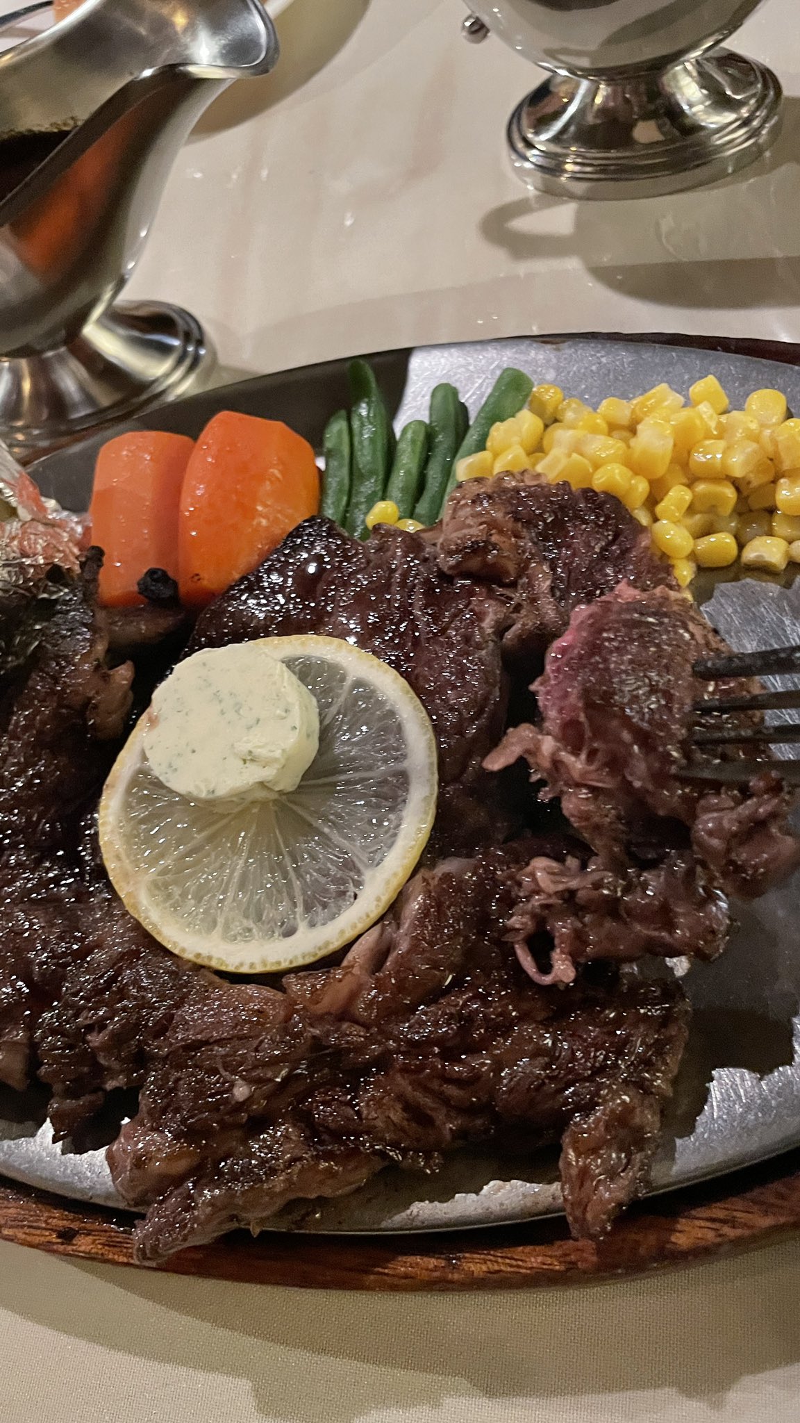 りょうくんグルメ 東京一美味いステーキを出すとゆう上野のゲイン 噂に違わぬ美味さでござった T Co Xuwrfa6hv8 Twitter