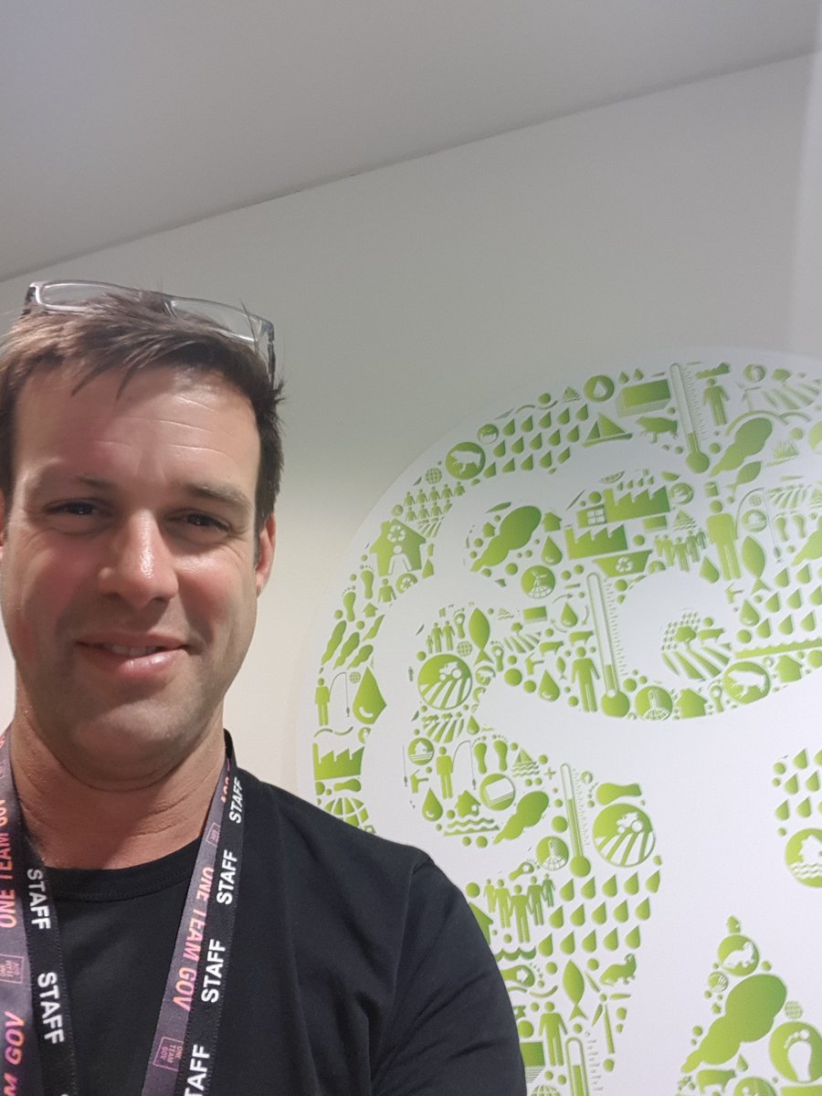 MrMikeRose's tweet photo. Throwback #DefraSelfie
Yes, I used to have lanyards
Cc @EnvAgency @DefraData https://t.co/ChRXvXDmaU