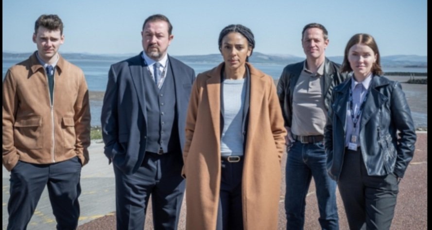 Go see all episodes of #thebayseries3, written by <a href="/daraghcarville/">Daragh Carville</a> dir. By <a href="/fayefilm/">Faye Gilbert</a> and <a href="/nicolevolavka/">Nicole Volavka</a> starring @Marsha_Thomason <a href="/_DanielRyan/">Dan Ryan</a> and cast by <a href="/KVHendry/">KellyValentineHendry</a> and #alexirwin .. great story , great acting great direction <a href="/ITV/">ITV</a>