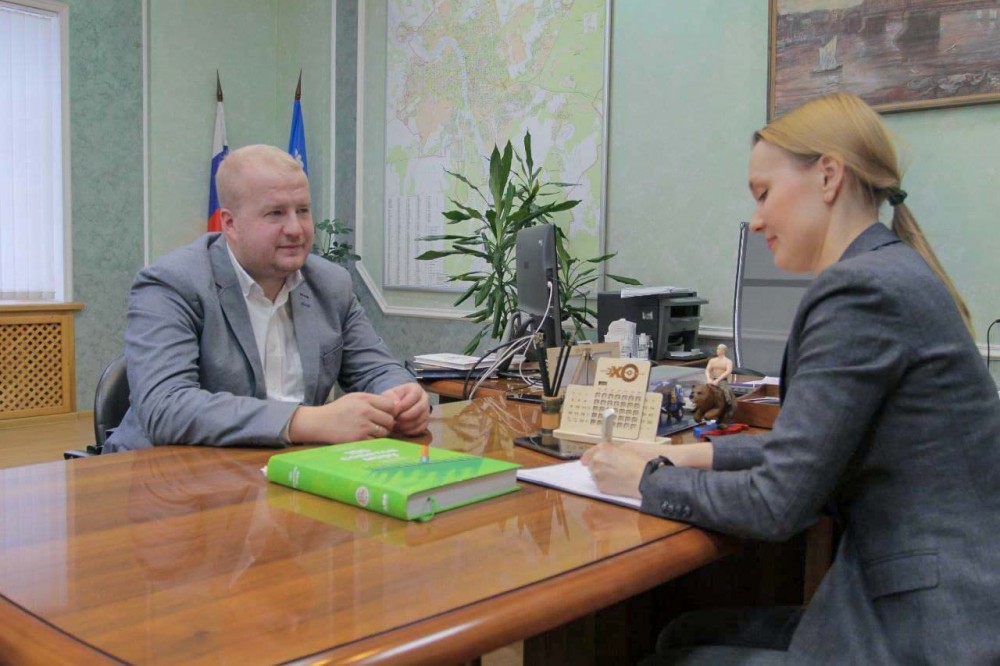 В ноябре 2021 года выпускник СПбГАСУ Борис Елкин стал Главой Администрации города Пскова. 🙌Мы побеседовали с ним о карьере дорожника, студенчестве и родном вузе: spbgasu.ru/Novosti/8695/