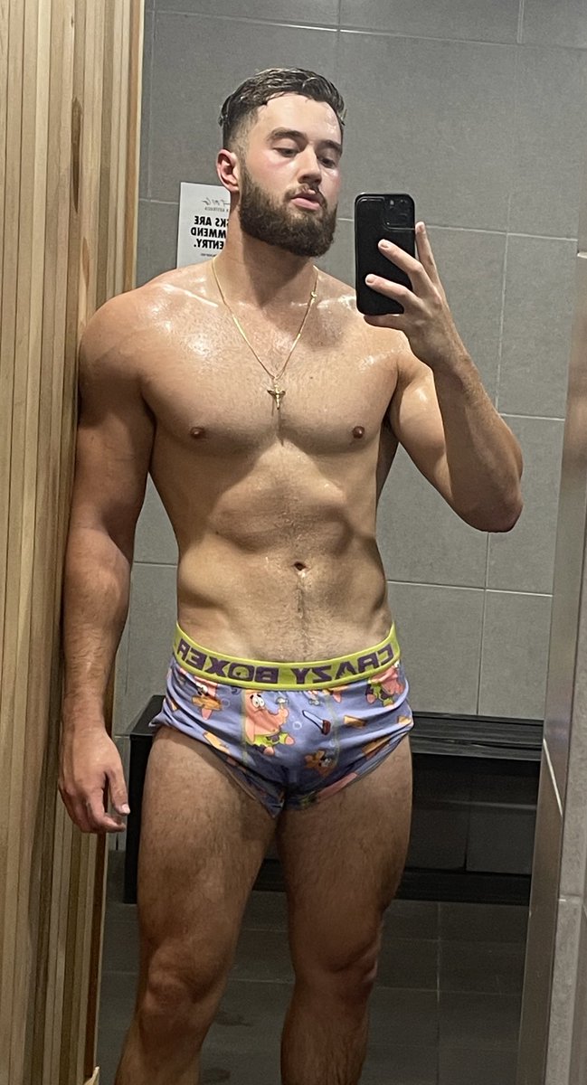 MagicMalik_'s tweet photo. Subs in need of a Dom ? 😈 RT and like if I can be your Dom! #onlyfriends https://t.co/u4muAJ6ySk