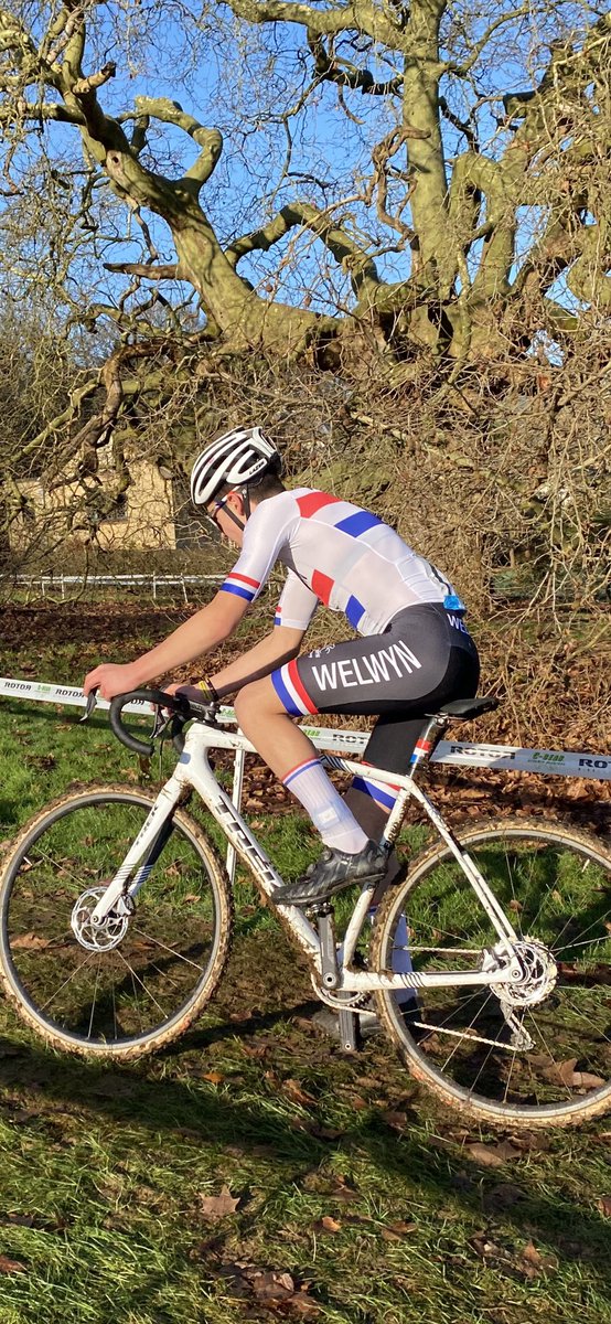 Leon resplendent in his national stripes for one CX race only, now end of season and up to U16 next year. Thanks to <a href="/welwynwheelers/">Welwyn Wheelers</a>  <a href="/LeColUK/">Le Col</a> @Gavin_W_LeCol