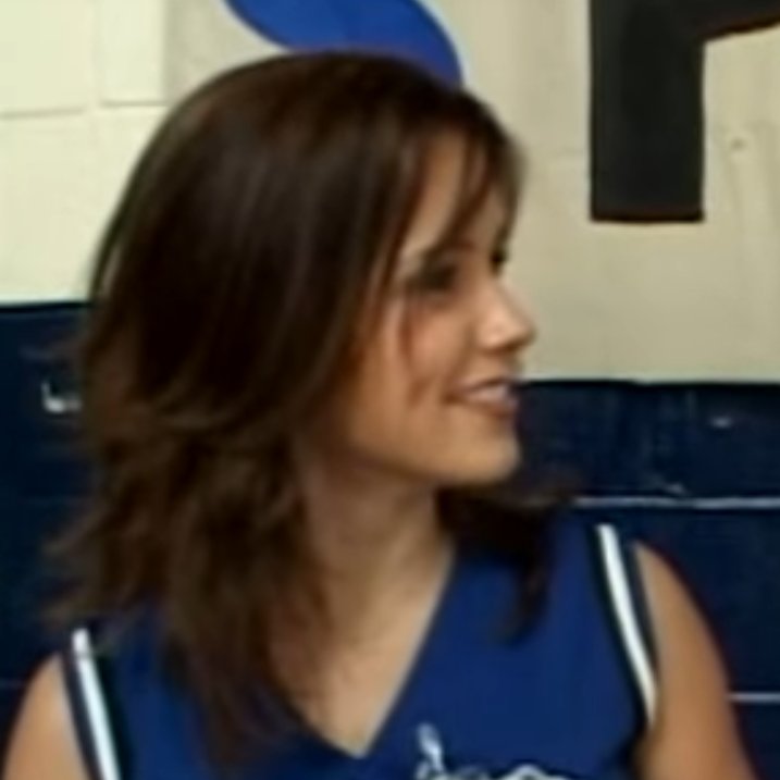 brooke davis at behind the scenes of s1 <3