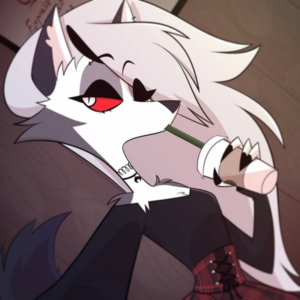 ButterSalmons's tweet photo. simping for the hellhound girlfriend😏 https://t.co/aqljs7XJ0f