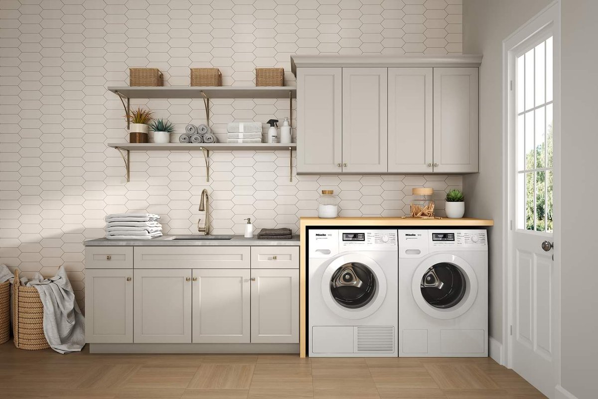 kitchensalestn's tweet photo. Dreaming of a beautiful, functional laundry? Contact us to help! #kitchensales #mantracabinets #knoxvilletn #laundry #Knoxville #masterbrand #knoxvillecabinets #design https://t.co/vKaG8vJaeZ