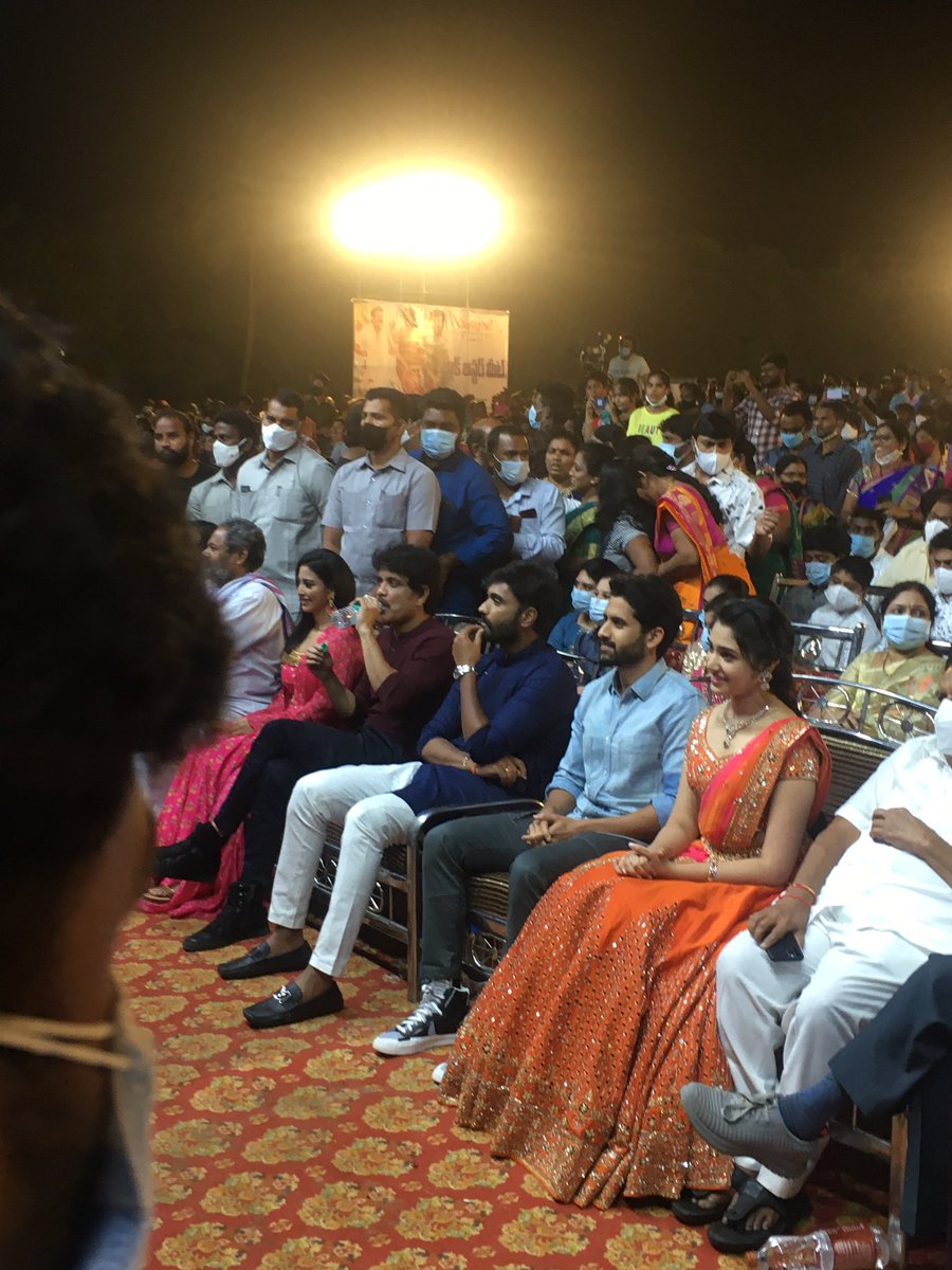 Vamsi_Yuvsamrat's tweet photo. #BlockbusterBangarraju at Rajahmundry #BlockbusterEvent https://t.co/z9DXXvu4zm