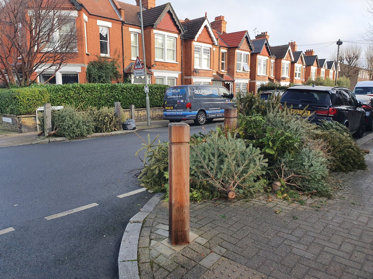 AspireFurze's tweet photo. @wandbc are you planning to collect these Christmas trees, which have been littering our neighbourhood since the new year? Both the promised collection days have been missed. Not a great look.....
#Furzedown #treegraveyard #wandsworth https://t.co/lqS3a5ysBF