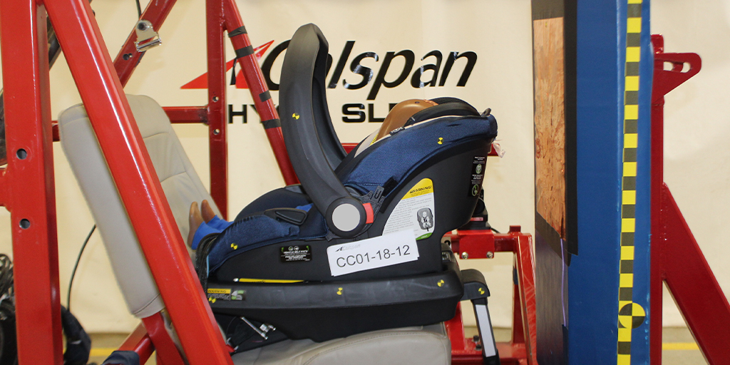 CIRPatCHOP's tweet photo. Dr. Declan Patton describes #research associating #childrestraintsystem support legs with lower #headinjury metrics. https://t.co/p9cA9EiU8d #carseat #safety https://t.co/uUqUgvNKq6