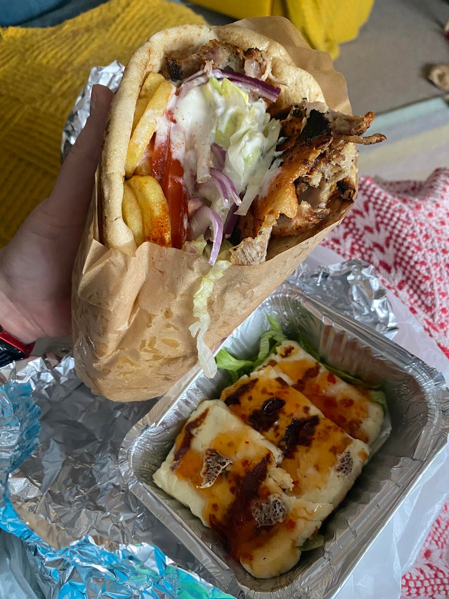 RT @RateMyTakeaway: Chicken Gyros and Halloumi with sweet chilli sauce by Melissa D https://t.co/uzGZAVYgRW