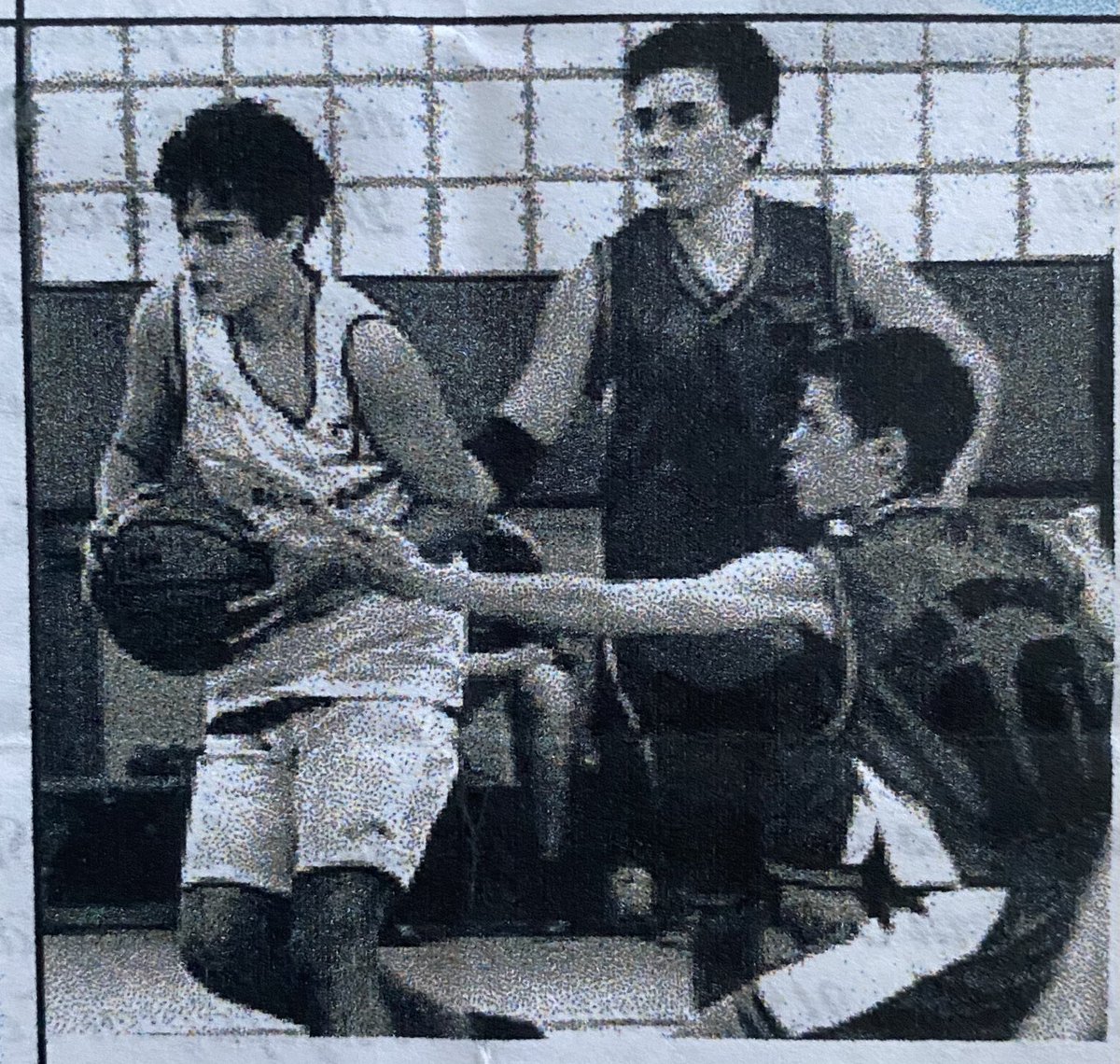 PredragLukic86's tweet photo. Year 1999 as a youth #basketball player - looking back, nice memory ๐
#basementfind #shoebox with hairs lol https://t.co/AFz6wdTgpW