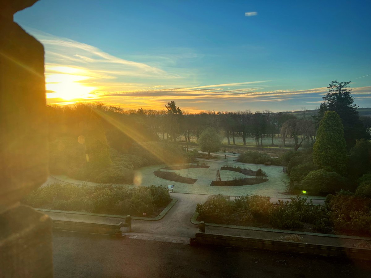 It’s a 𝐟𝐫𝐨𝐬𝐭𝐲 morning here at Ushaw! ❄️

#Ushawesome #Winter #Frost 