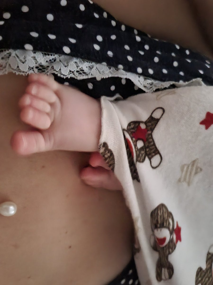 Charlotte Sharp tweet media