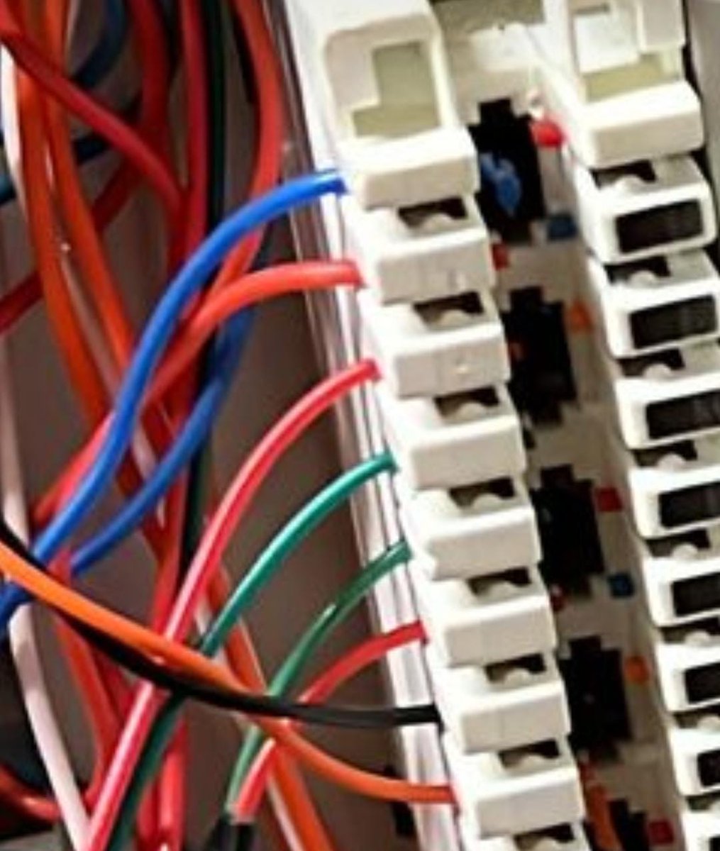 Als i4Networks leveren we Whitelabel DSL. We krijgen soms na verloop van tijd storingen op lijnen waarbij de tooling van KPN aangeeft: "slecht contact in klantdomein"
Lees op onze site hoe je dit kan voorkomen.

i4networks.nl/faq/isra/