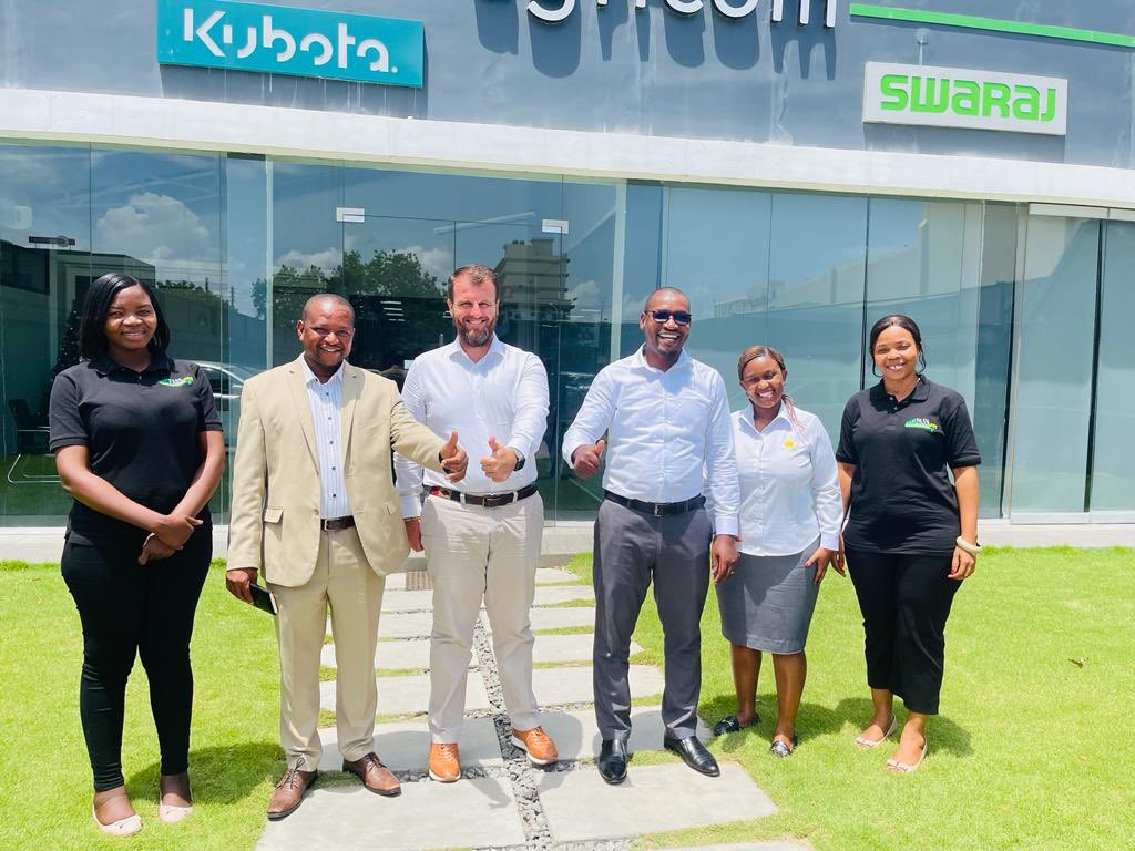 FrankMushi's tweet photo. Partnership is key in transforming our Agricultural activities! #Agricom #PassLeasing #ShambaPesa @AgricomAfrica @LeasingPass https://t.co/hUVIdtLxgd