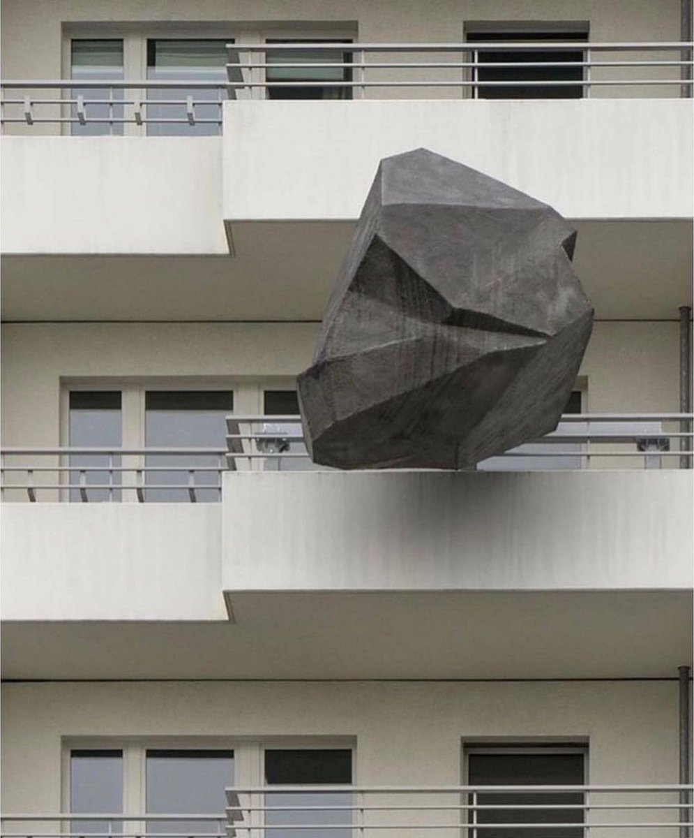 brababella's tweet photo. "WURF IV" by #AnnaBorgman &amp; #CandyLenk 
#artinstallation #installazione #installation #installationview #bilico #balance #contemporaryart #artecontemporanea https://t.co/6psGfLLSue