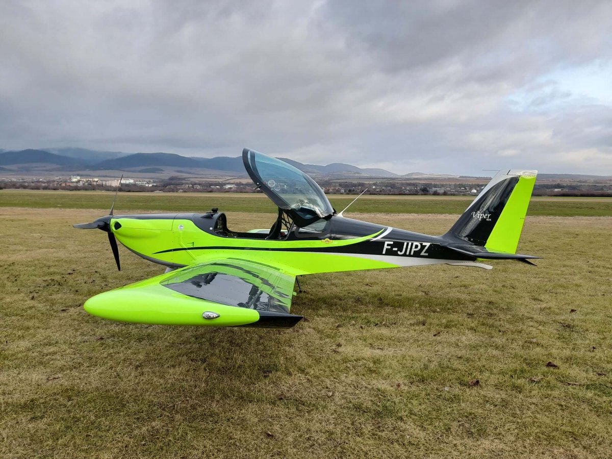 ViperSD4's tweet photo. Brand new Viper SD4 UL version; F-JIPZ imatriculation for a client from France 🇫🇷 https://t.co/eAj4vEVutu
