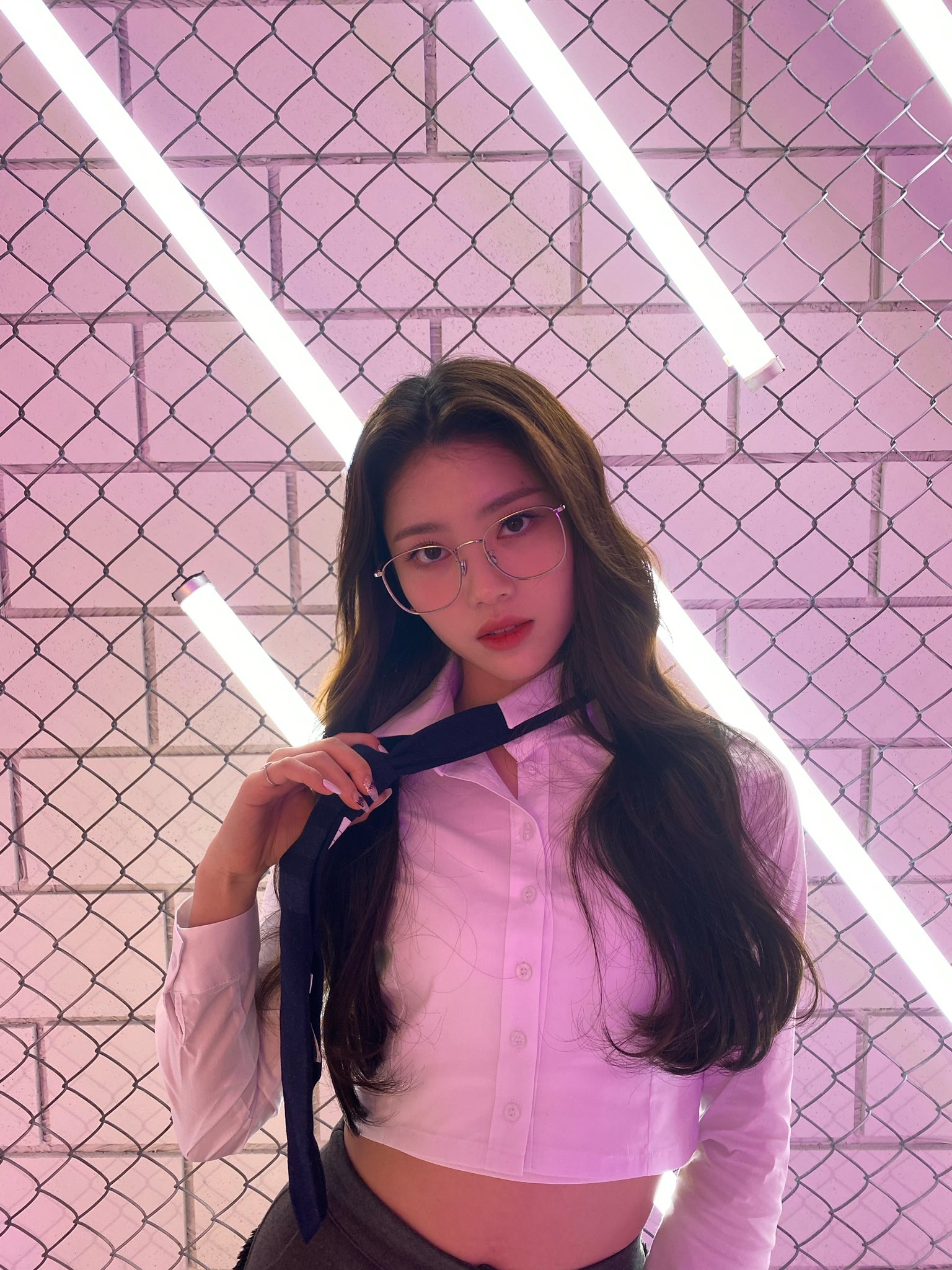 Kep1er on Twitter: "Ting in a suit📷 ⠀⠀ #샤오팅 #XIAOTING #Kep1er #케플러  https://t.co/pidzPYF659" / Twitter