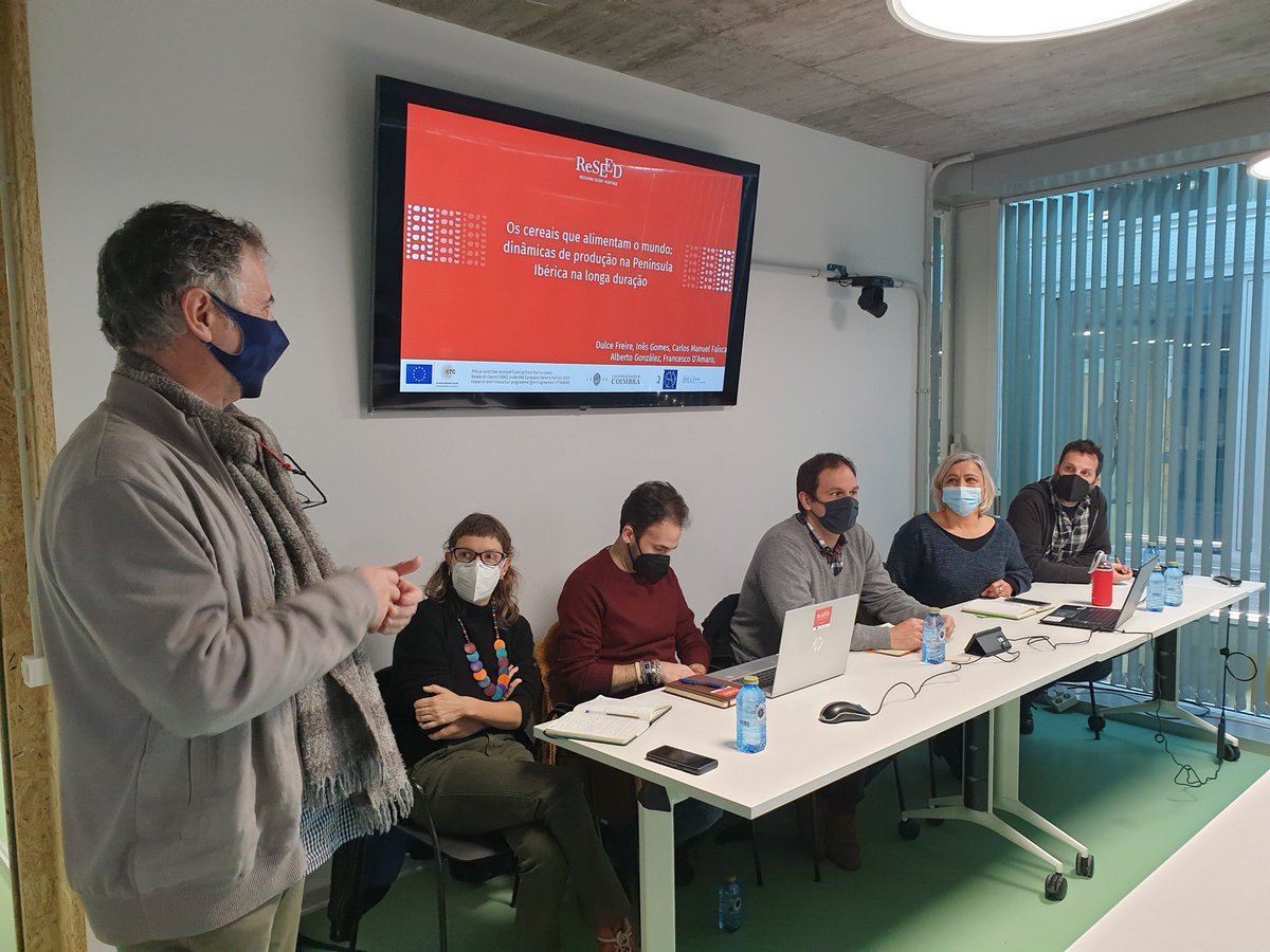 Starting a few days of work with our colleagues from @HISTAGRA, @UniversidadeUSC. This morning @MDulceFreire & the ReSEED team talk about the dynamics of cereal production in the #IberianPeninsula. Thanks @lourenzofp for the warm welcome!