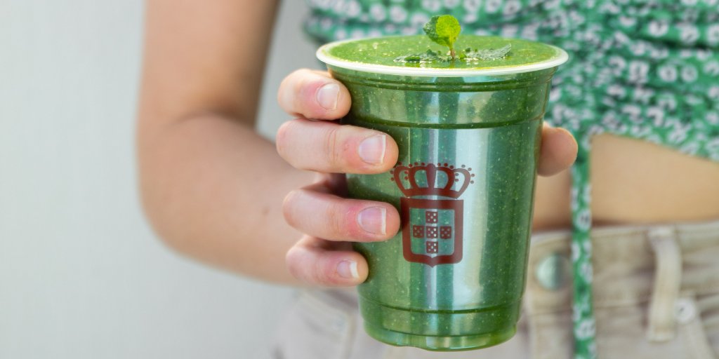 vidaecaffe's tweet photo. Are you taking part in Veganuary? We're starting 2022 off with some green goodness with our vegan Fresh Green Smoothie!
Cucumber
Apple
Mango
Baby spinach
Lemon juice
Chia seeds
Mint!
#veganuary #vegan #summermade #muchofresh #summermenu #smoothie https://t.co/v2Es4lWCY5