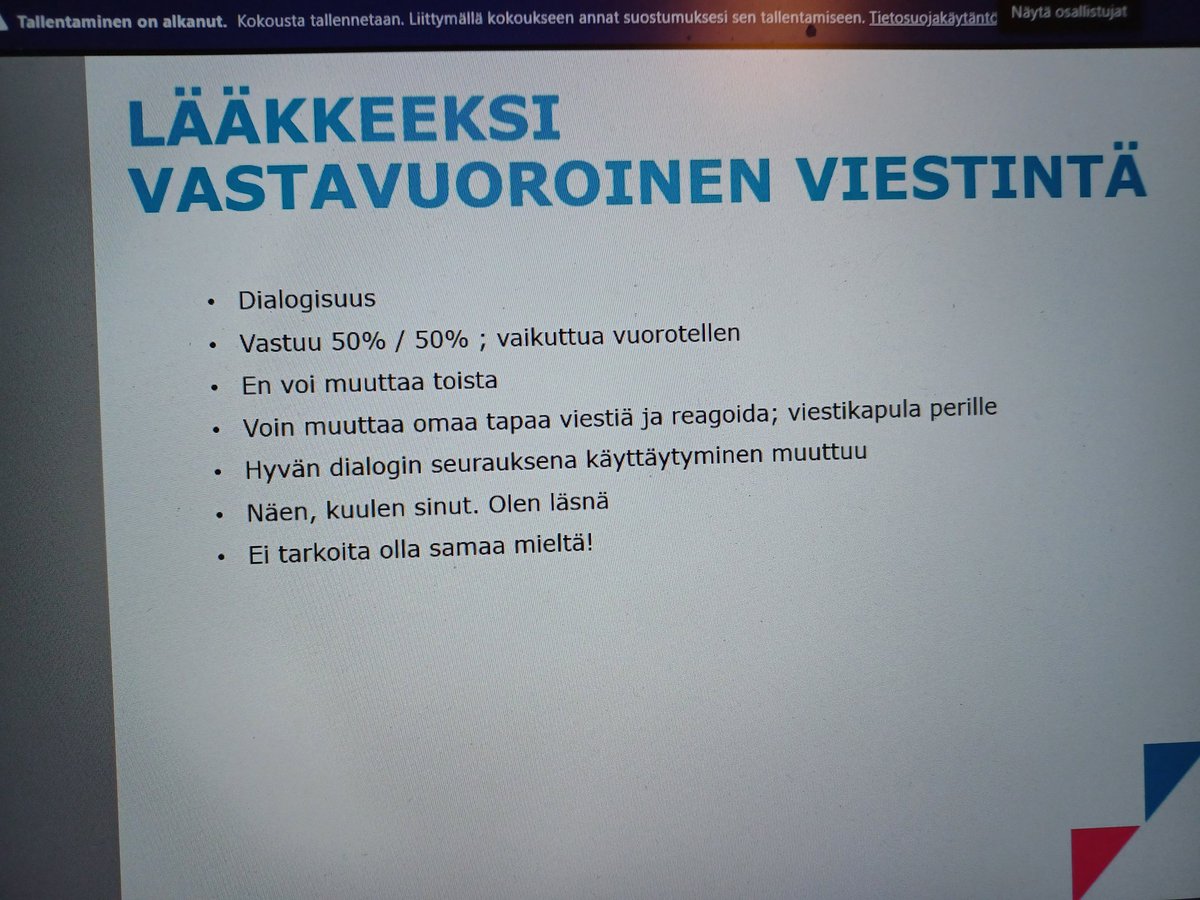 TarjaKakko's tweet photo. Lahjotaan ne rakkaudella kehittämispäivä menossa (OSSI hanke). Dialogisuus on vastavuoroista ja vastuusi on 50%, toista ei voi muuttaa. Itseä voi! Olen läsnä, mutta samaa mieltä ei tarvitse olla. 
Avosylin Oy toimijat Lappeenrannasta puhumassa. https://t.co/v4VnecZaMk