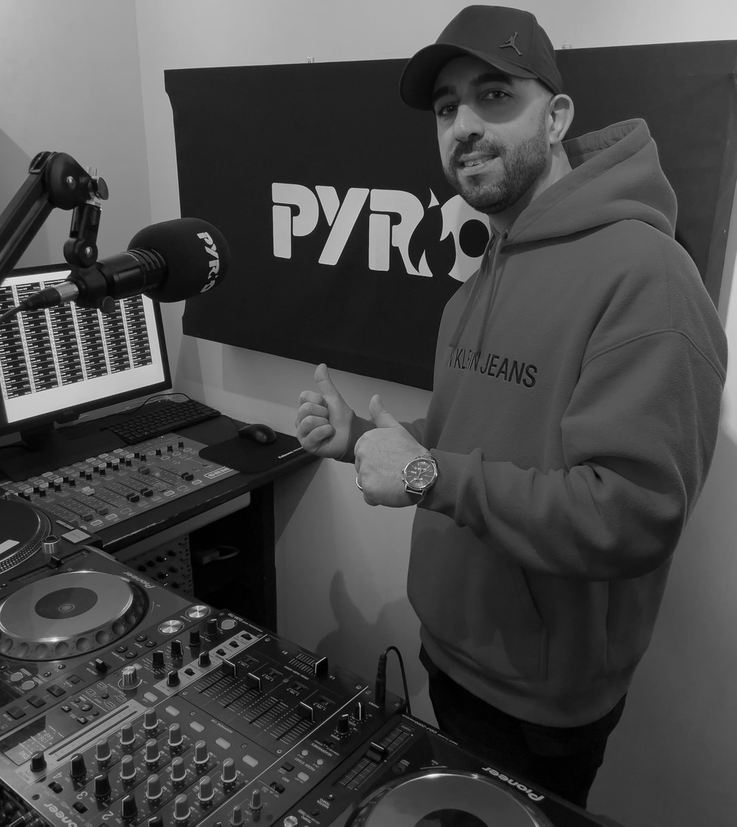 PyroRadio (@pyroradio) on Twitter photo #ListenLive
๐ Lock into The <a href="/TrudosSound/">Trudos Sound</a> Show alongside guest @TwistaDJ live taking you through for the next couple from 9-11pm on #PyroRadio #Garage #UKGarage #Grime #KeepItPyro ๐ป
PyroRadio.com #ListenLive
๐ Lock into The <a href="/TrudosSound/">Trudos Sound</a> Show alongside guest @TwistaDJ live taking you through for the next couple from 9-11pm on #PyroRadio #Garage #UKGarage #Grime #KeepItPyro ๐ป
PyroRadio.com