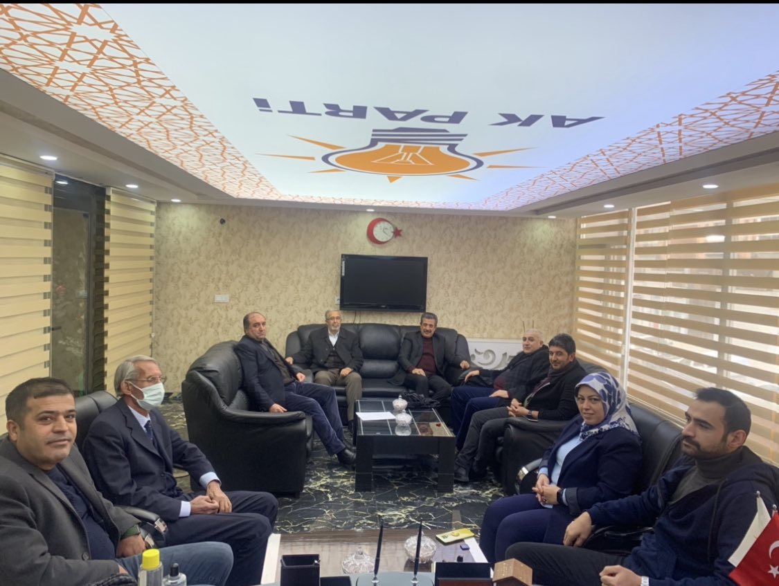 vanaktusba's tweet photo. İlçe Başkanımız @MnuriBasdinc beyefendinin riyasetinde,Kadın Kollları Başkanımız @TurkGunduz Gençlik Kolları Başkanımız,@HakanKaratekinn ’inde hazır bulunduğu haftalık olağan yürütme kurulu toplantımızı gerçekleştirdik.

Toplantımız hayırlara vesile olsun.
@AK_PartiVan https://t.co/7bduFQyoHx