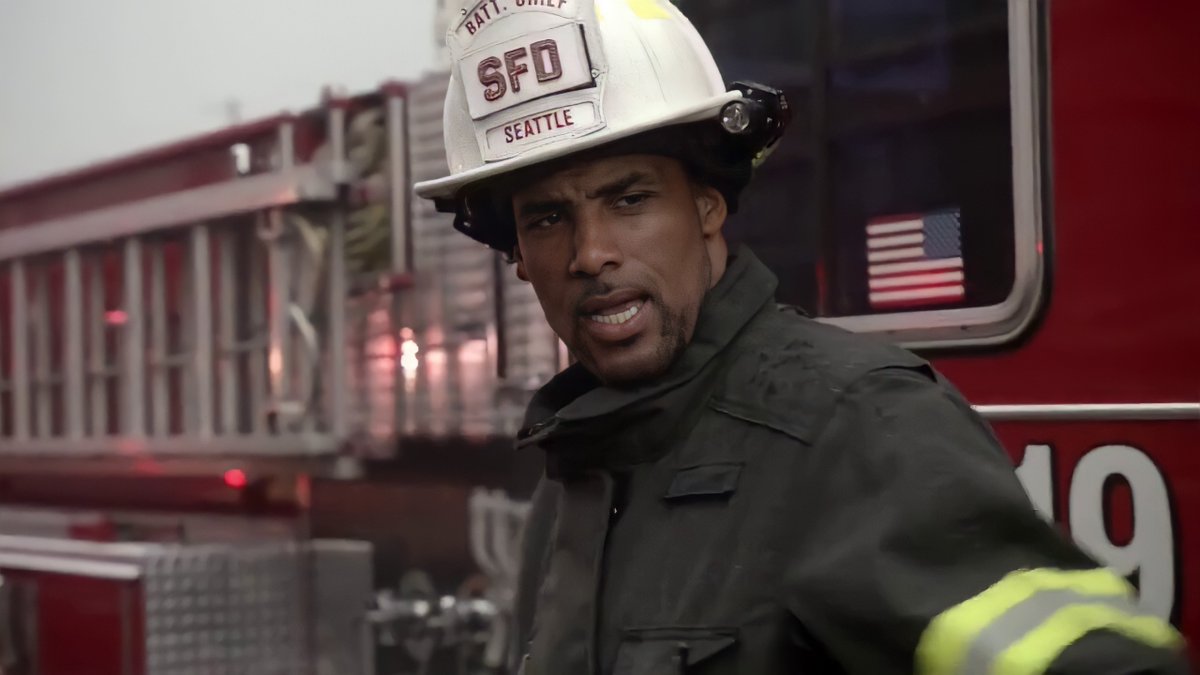 moozanna's tweet photo. #Station19 #RobertSullivan #CaptainSullivan #ChiefSullivan https://t.co/kHzVbStFez