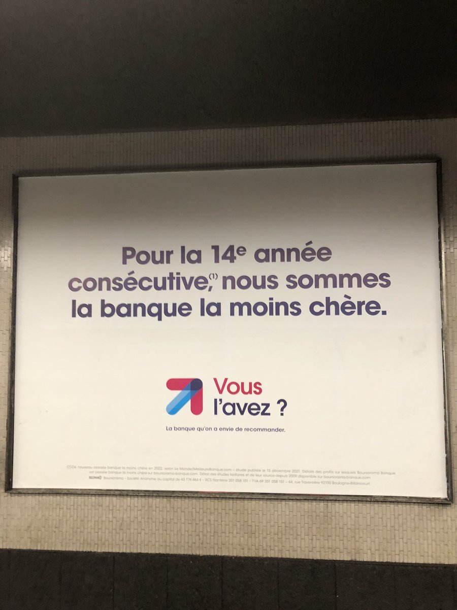 C est vrai , ça , pourquoi s embarrasser avec le nom de la banque ? #absurdism #marketingidiot