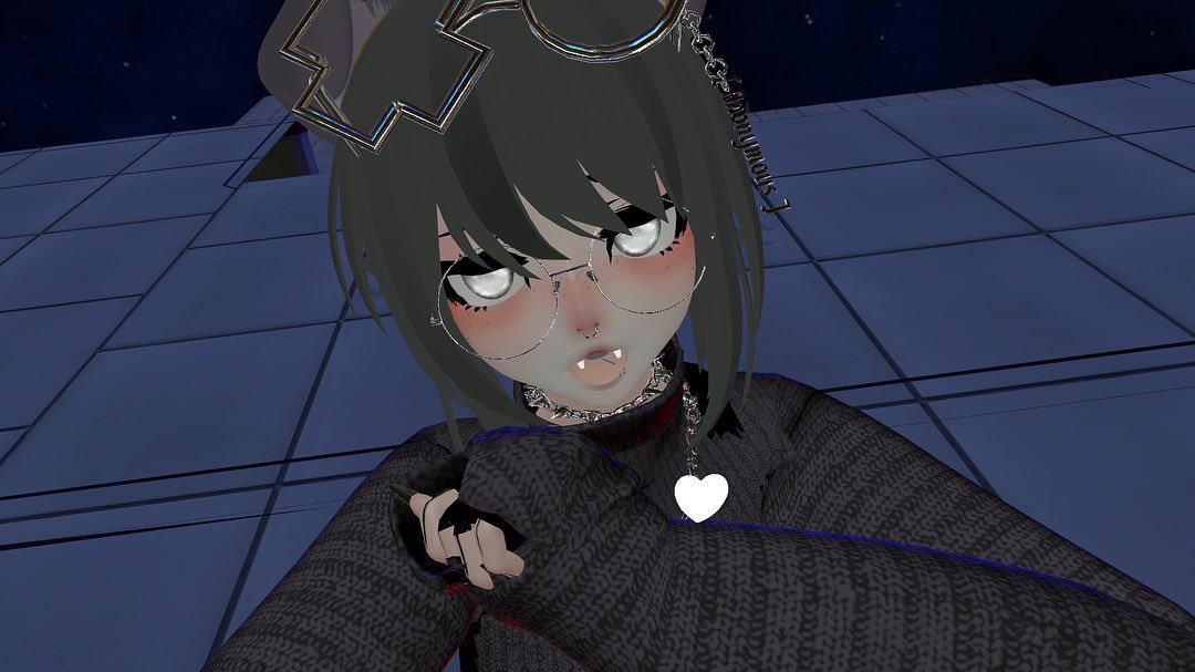 Hehe poor guy😅 I was the last one alive in ghost and he couldn’t find me because I was glitched out of the map