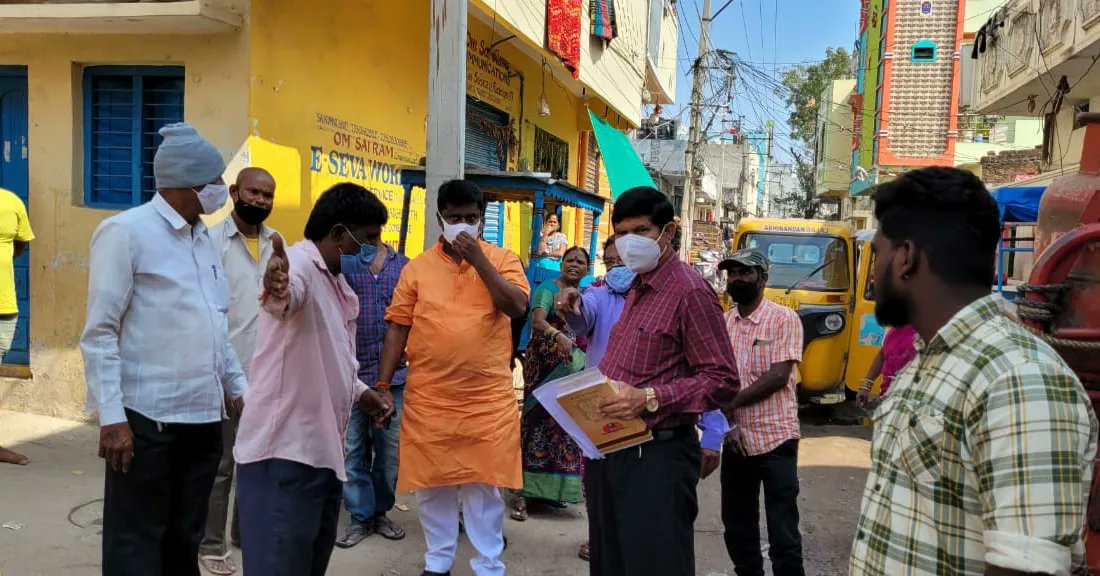 TeamRK_BJP's tweet photo. Assured the residents that the civic amenities should be provided in a phased manner.
#RKWithSCB #RKWithBJP #SCBWithBJP #BJPForSCB https://t.co/DKwgqe6VqP