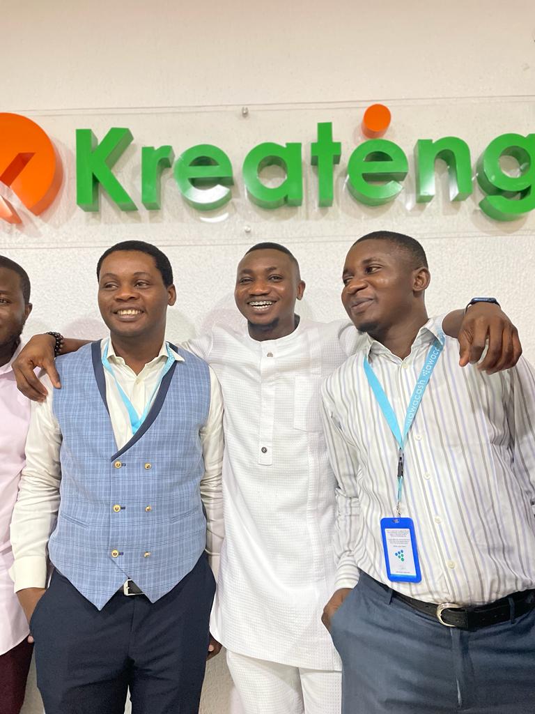 KreatengAfrica's tweet photo. It was a delight having  the one and only Omo Iya Ologi @pamilerin in our office today. He had a strategy meeting with the team on the next big thing. Watch this space😉
#kreatengAfrica #Business #techtwitter https://t.co/kS7dXVKVzu