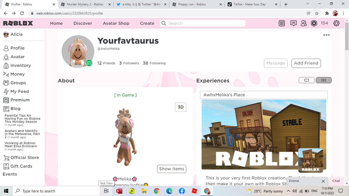 1um1nn's tweet photo. lol anyone report this scammer she scam my hallow gun in mm2 when she was supposed to give me 100 robux https://t.co/RMSYb2Z0ur