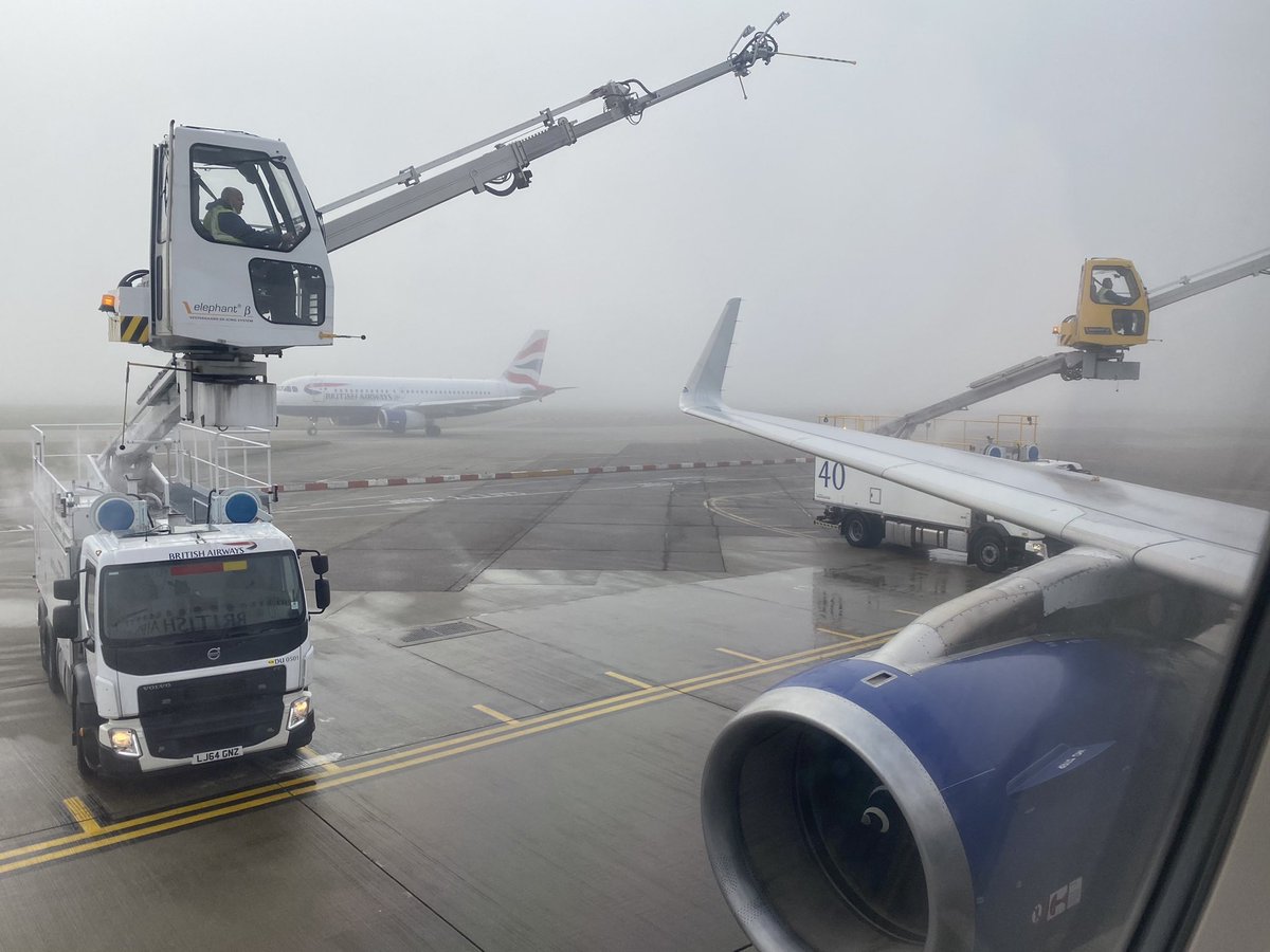 alexisk79's tweet photo. We will have orange special formulation no.1 please :)
#BA1390 #LHR to #MAN #britishairways https://t.co/lZ6MvGqhMz