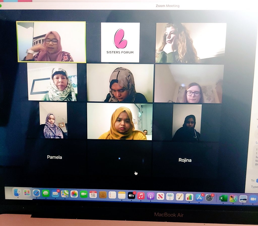 Sistersforum1's tweet photo. Women in Leadership course with  @AfsanaSalik @telcocitizens @Women100uk @NearNeighboursE https://t.co/17g0fLilib