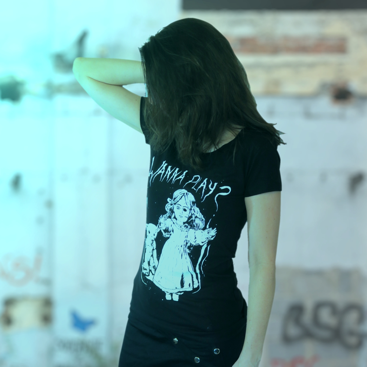 Unser neues Motiv – WANNA PLAY! -  ist natürlich auch auf Ladyshirts erhältlich. Hier geht es zum Artikel:
stoned-washed-shirtz.de/Shop/de/t-shir…
#gothic #darkfashion #steampunk #punk #horror #creepy #gruselig #kaputtesSpielzeug   #shabby #illustration #blackandwhite  #Siebdruck  #girlshirt