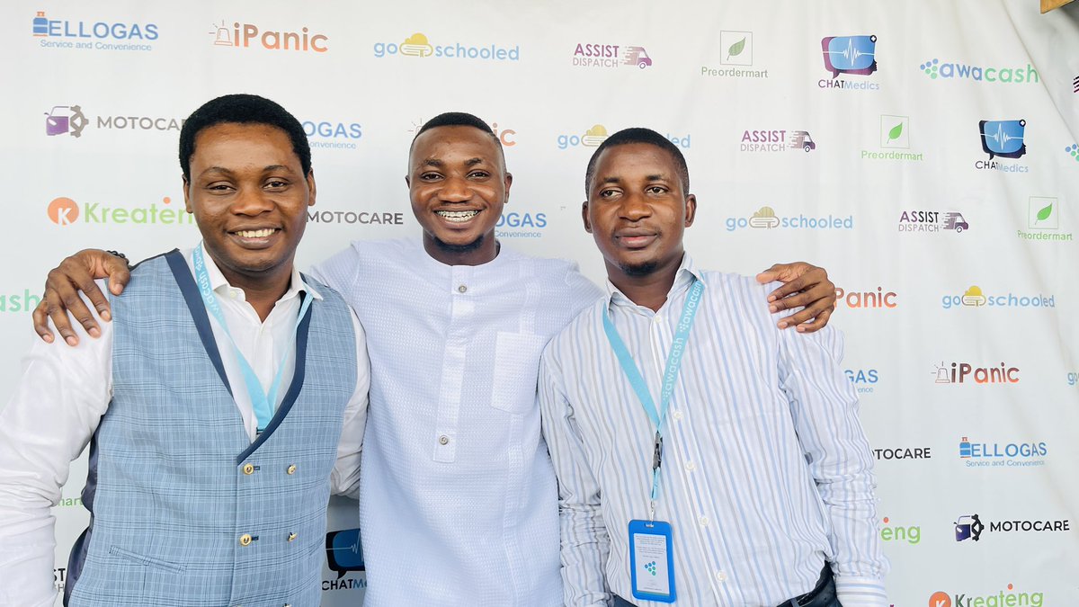 Pamilerin's tweet photo. Another one to start the year @KreatengAfrica https://t.co/QAmYyhK7qe