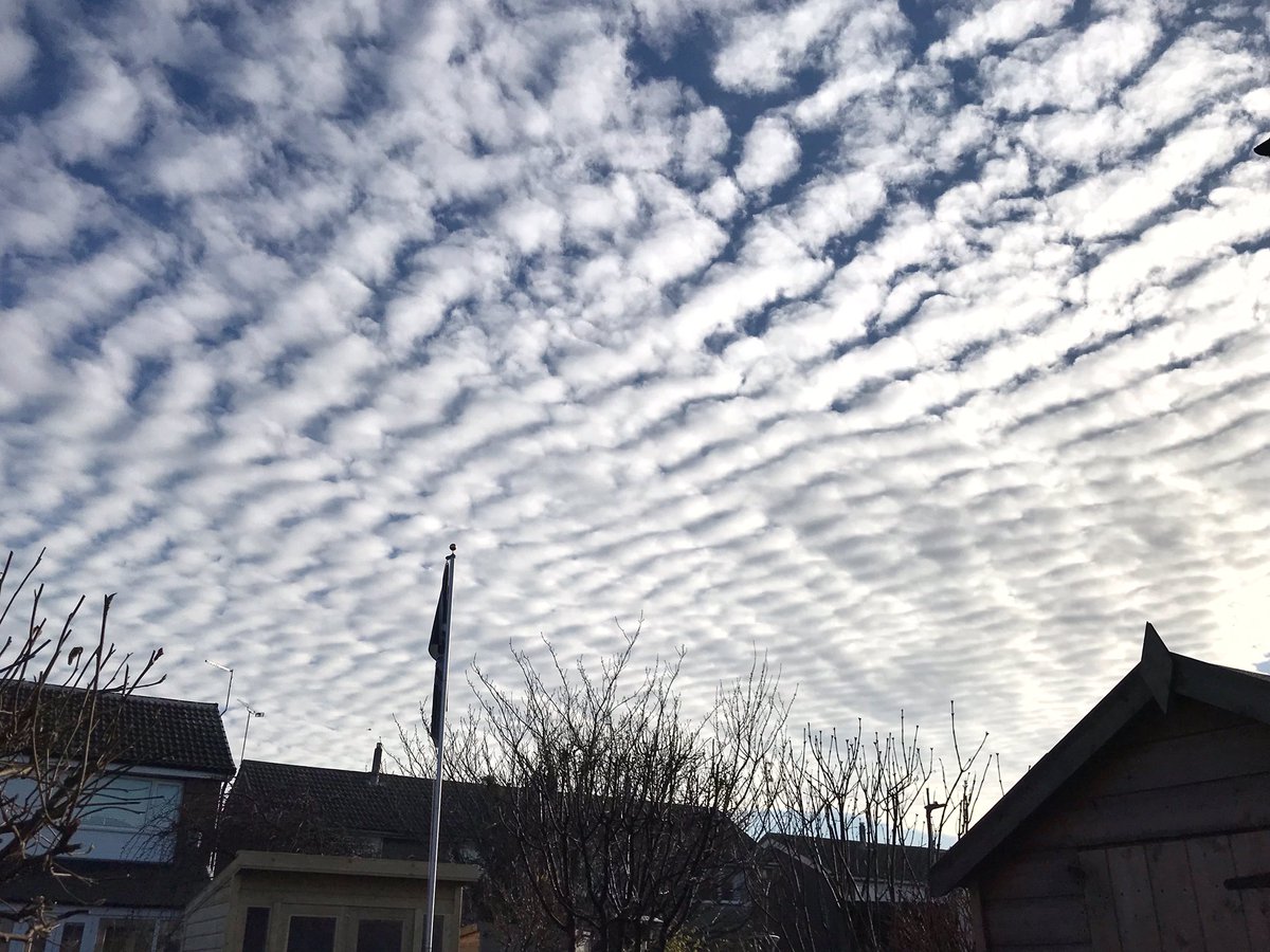 IanThompsonUK's tweet photo. Little fluffy clouds over Parkgate, Rotherham today. @carolkirkwood https://t.co/Vrxe1cPlJx