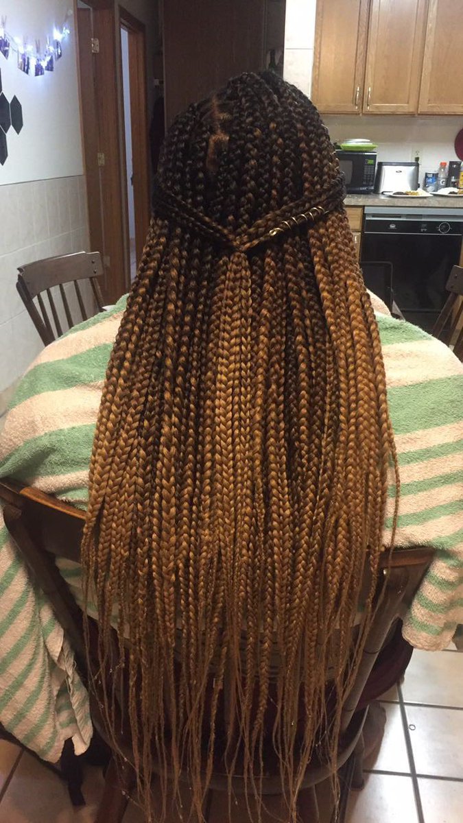 nay_throws's tweet photo. Hi, I’m Nayoka, a hairstylist from Jamaica that specializes in Braiding. I recently moved STATE COLLEGE, PA, for work and heard there’s no black braider anywhere near here! I have open a salon space. Here are some of work, A simple RETWEET can help me build my clientele in 2022! https://t.co/M4RHS9sxsV