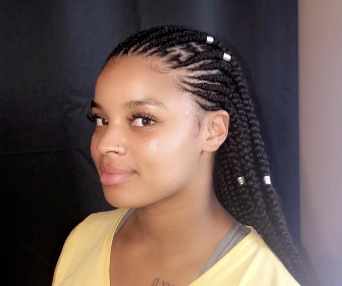 nay_throws's tweet photo. Hi, I’m Nayoka, a hairstylist from Jamaica that specializes in Braiding. I recently moved STATE COLLEGE, PA, for work and heard there’s no black braider anywhere near here! I have open a salon space. Here are some of work, A simple RETWEET can help me build my clientele in 2022! https://t.co/M4RHS9sxsV
