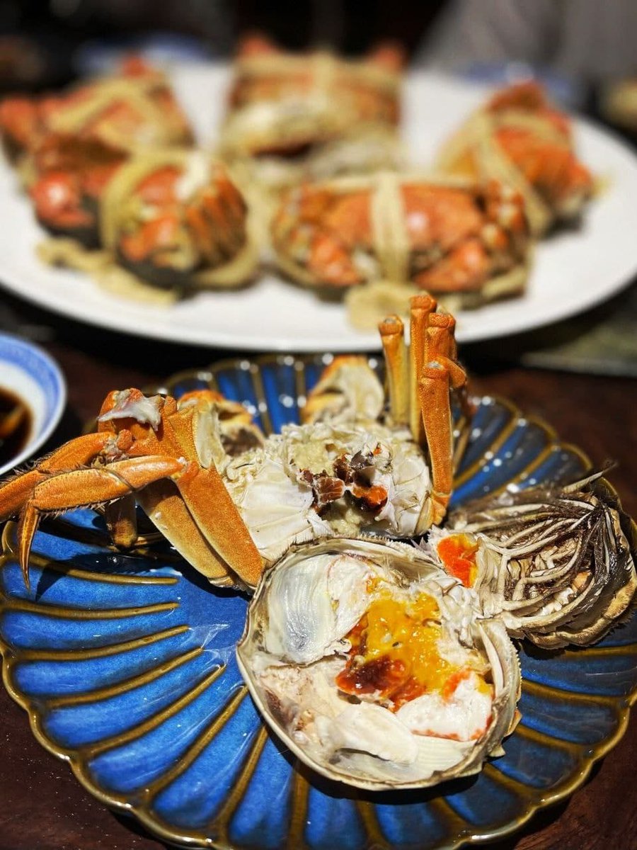 flybutt95484218's tweet photo. Love can be talked about slowly, the meat must be eaten while it is hot🦀🦀 https://t.co/6praTPnbuO