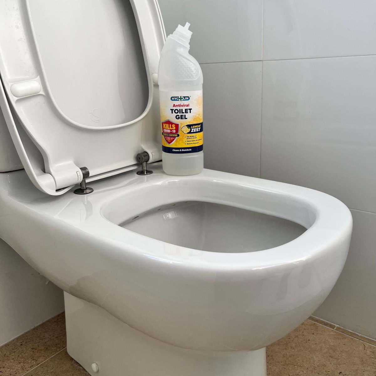 💛Happy Yellow Tuesday💛 

Did you know our Lemon Zest toilet gel not only cleans and disinfects it also kills 99.99% of germs and viruses  

#hycolin #challenge #toiletcleaner #cleanandsimple #cleanliness #cleanhouse #cleaned #cleaningup #cleaningcrew #cleaningtip #cleaninghaul
