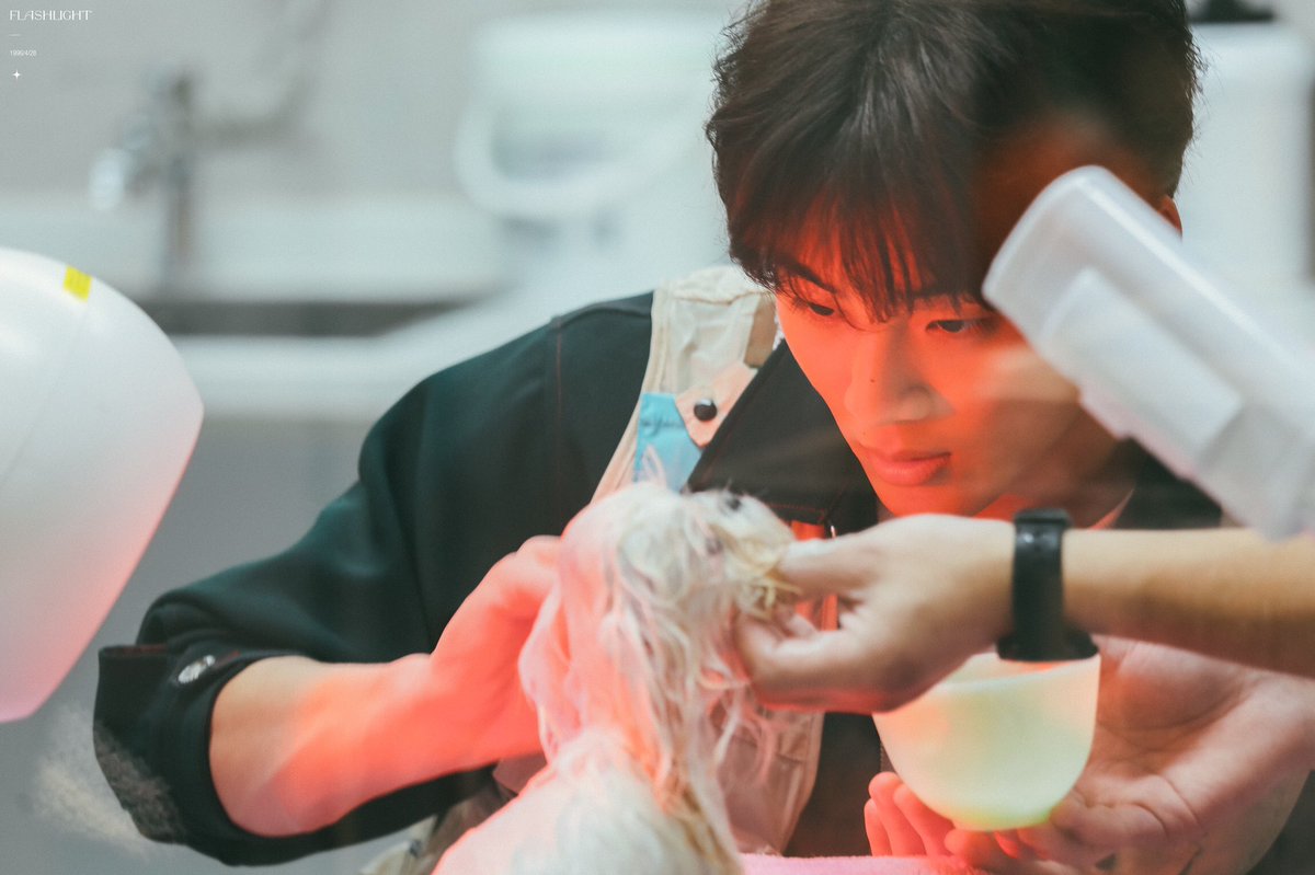 _Flashlight___'s tweet image. #YuGengyin #俞更寅 

2022/1/11

HD 4P
 
@yugengyin_0428