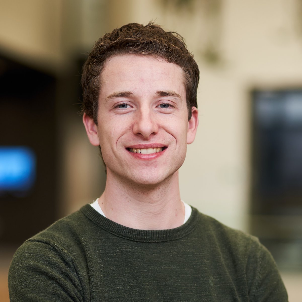 Starting today, we will introduce the projects of all our ESRs, first up: Teun at @DTUTweet!

<a href="/TeunHuijben/">Teun Huijben</a> works on computational methods to improve localization microscopy on nanoparticles, check out his summary figure below 🔬

#staytunedformore