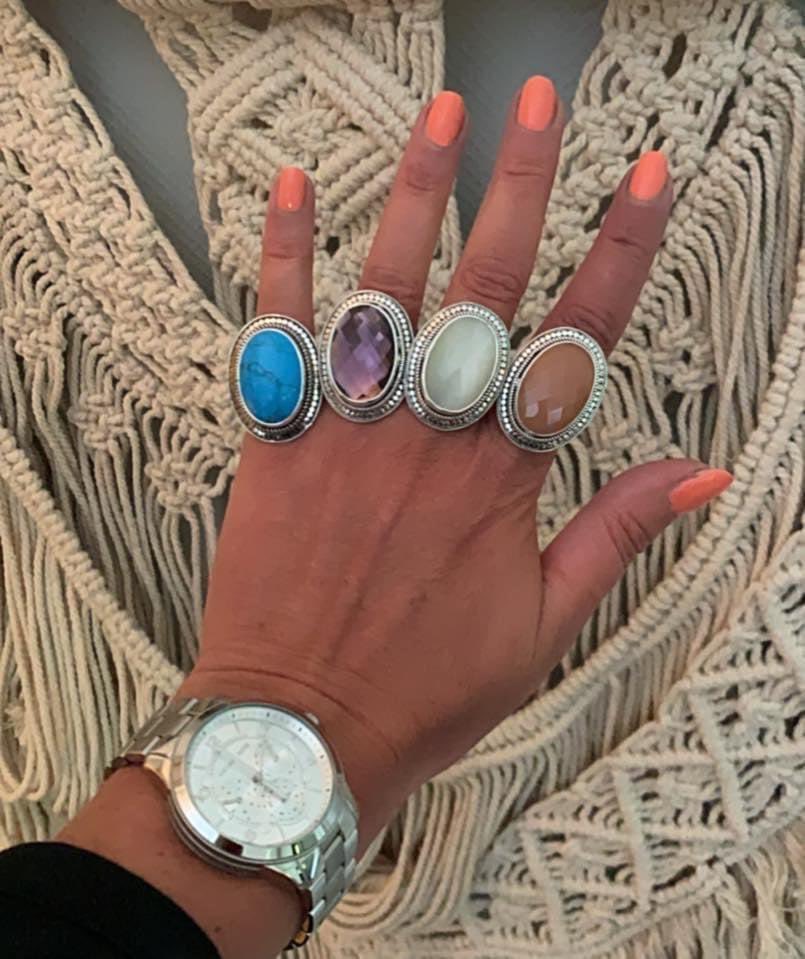 »--❥--» Op veler verzoek, terug in onze sale:
FOLLOW YOUR HEART RING MET GROENE JADE, TURQUOISE OF AMETHIST VAN EURO 139,95 voor EURO 49,95! 
Wees er snel bij want OP=OP